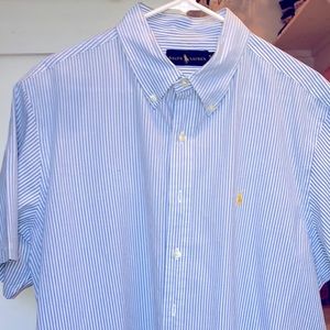 Short sleeve seersucker button down